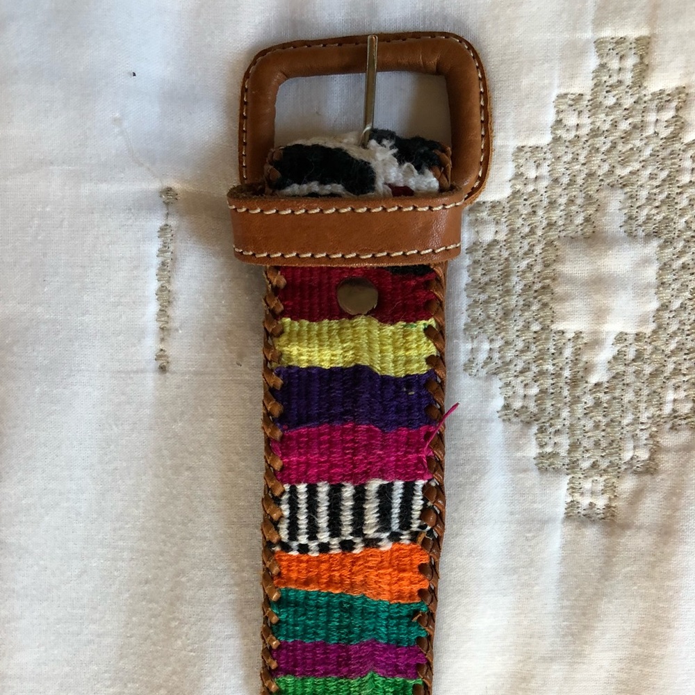 Vintage huipil belt with original tag